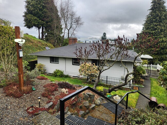 Building Photo - 4818 Rucker Ave