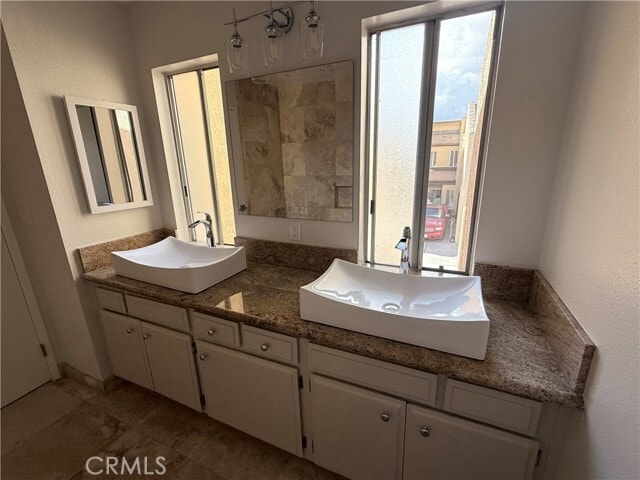 Building Photo - 14700 Berendo Ave