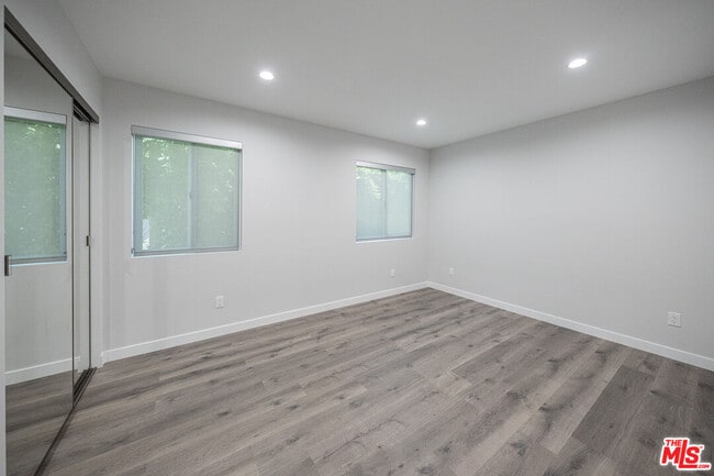 Building Photo - 5837 Cartwright Ave