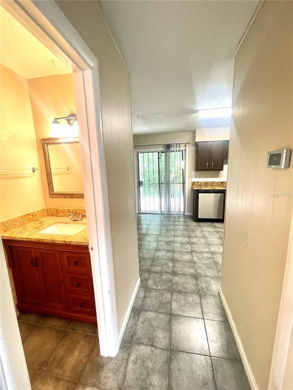 Building Photo - 3946 Crayrich Cir