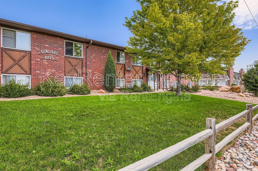 Building Photo - 2880 Eliot Cir