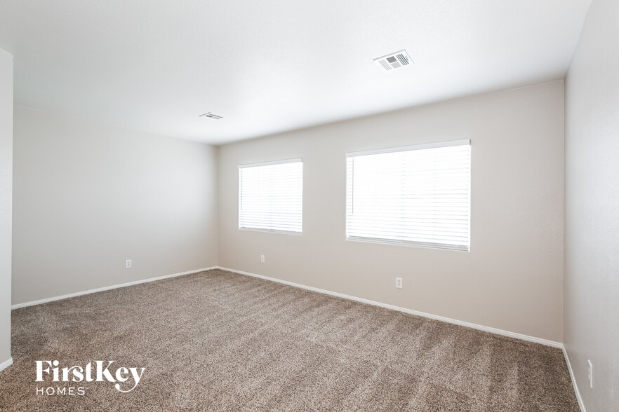 Building Photo - 3836 Canary Cedar St