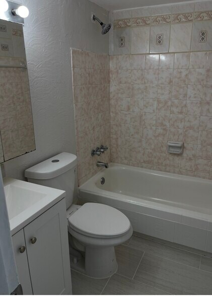 Guest bath - 1251 NE 108th St