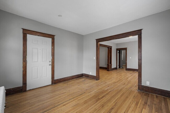 Building Photo - 203 Grotto St N