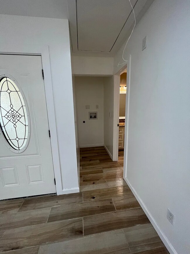 Building Photo - 7214 Corsicana St