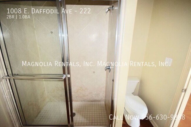 Building Photo - 1008 E Daffodil Ave