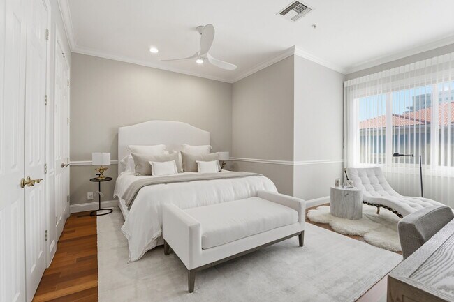 Building Photo - 921 Osceola Dr