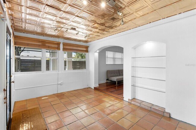 Building Photo - 3623 Chelsea St