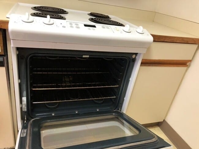 Building Photo - Charming 2 bed, 2 bath, with 1 secured covered parking stall and In-Unit Washer/Dryer. Available ...