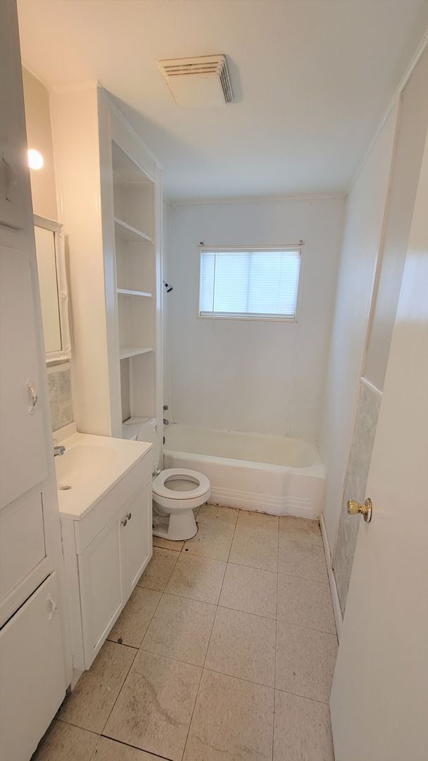 Building Photo - 3406 Black Lake Cir