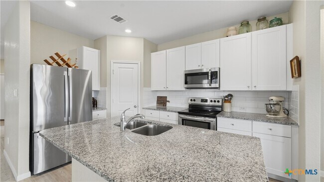 Building Photo - 2717 San Martin Ln