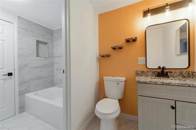 Building Photo - 7335 E Quincy Ave