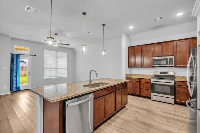 Building Photo - 3430 Redbridge court