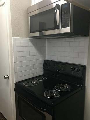 Building Photo - 9021 Gaylord Dr