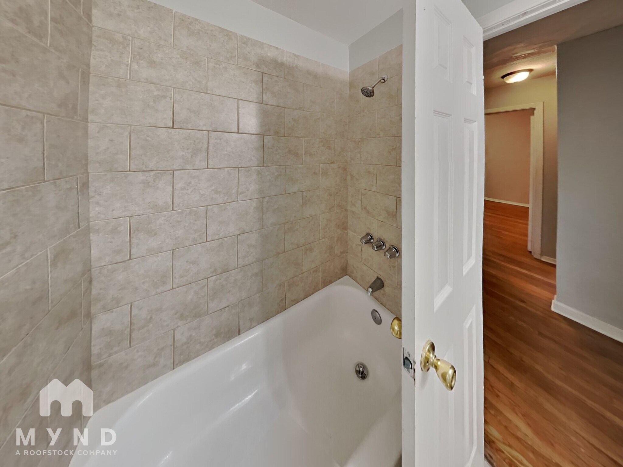 Building Photo - 829 Bonneville Terrace NW