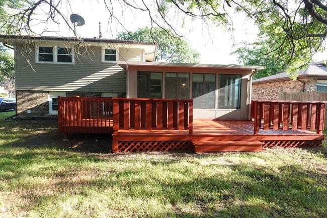Building Photo - 3136 Olive Rd