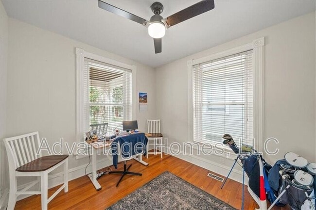 Building Photo - 4523 Wyoming St