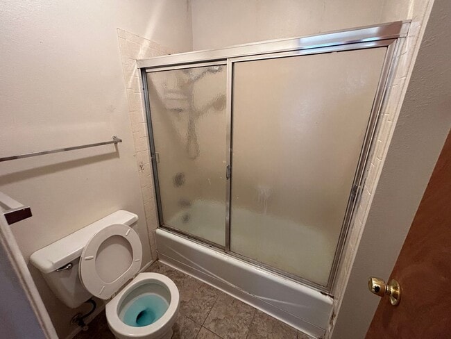 Building Photo - Beautiful 3-Bedroom Home with 2-Car Garage & HUGE Backyard!