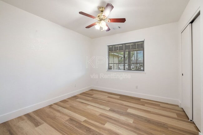 Building Photo - 9741 Treetop Dr