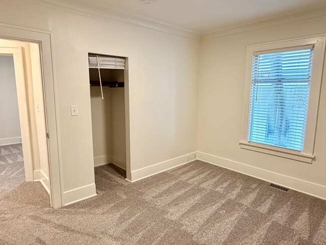 Building Photo - FORD DUPLEX