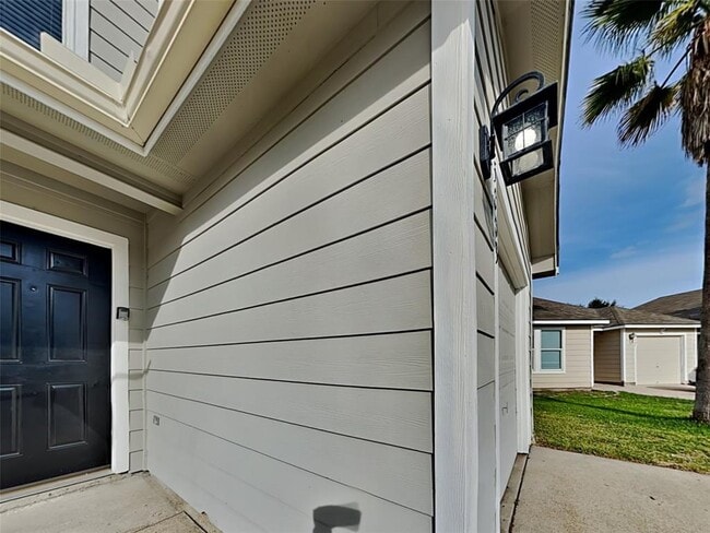 Building Photo - 5003 Hauna Ln