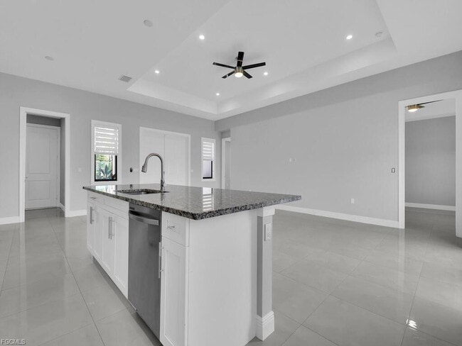 Building Photo - 4210 58th Ave NE