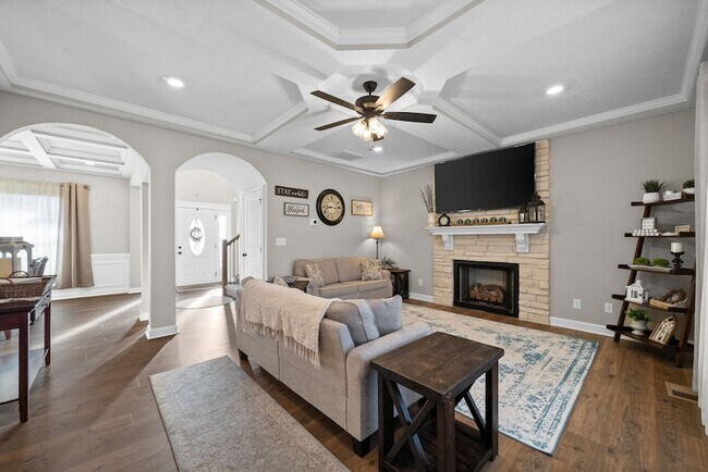 Building Photo - 2459 Shadowood Rd