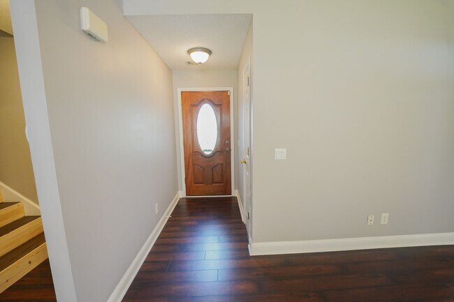 Building Photo - Coming Available!