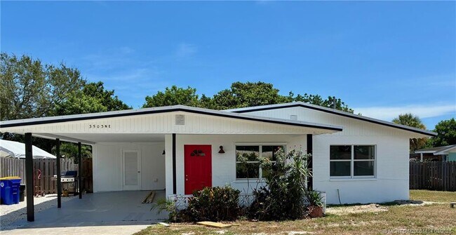 Primary Photo - 3503 NE Sandra Dr