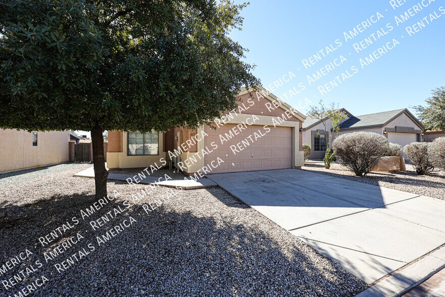 Building Photo - 6817 E Quiet Retreat