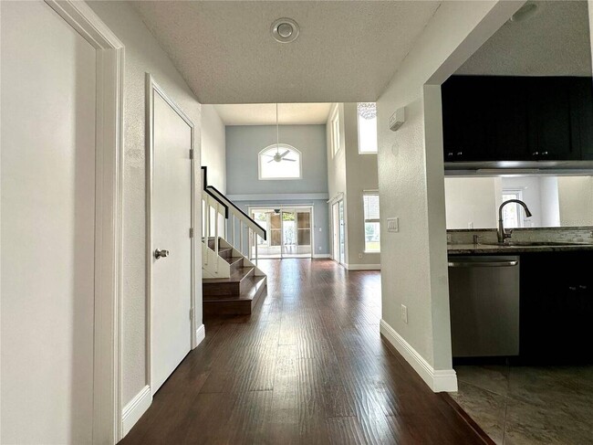 Building Photo - 1116 Timberbend Cir