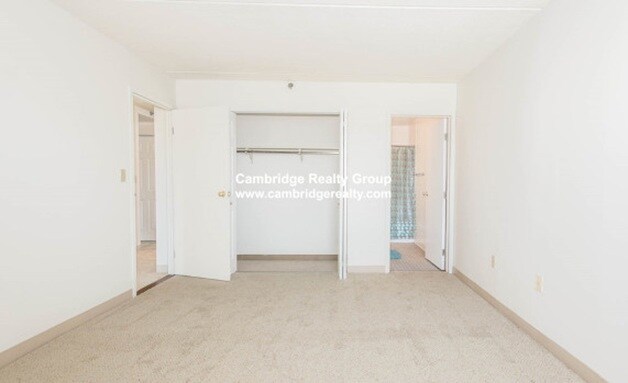 Building Photo - 17 Magazine St