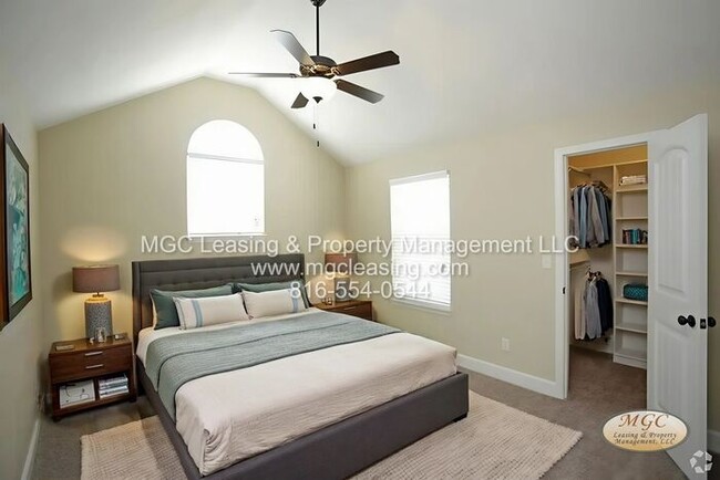 Building Photo - Eagle Creek Townhome available with a Grea...