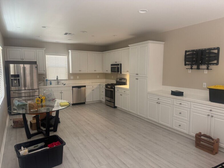 Building Photo - 21730 Candela Dr