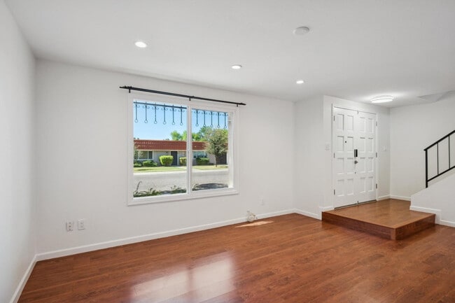 Building Photo - 5111 N 83rd St