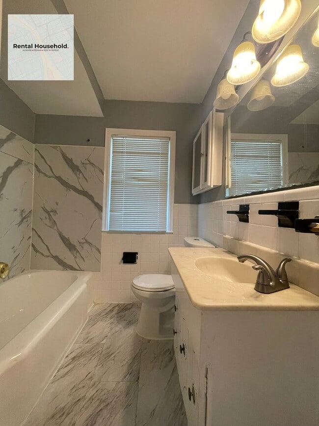 Building Photo - Cozy 3-Bedroom Bungalow for Rent: A Perfect Place to Call Home (SECTION 8-Preferred)