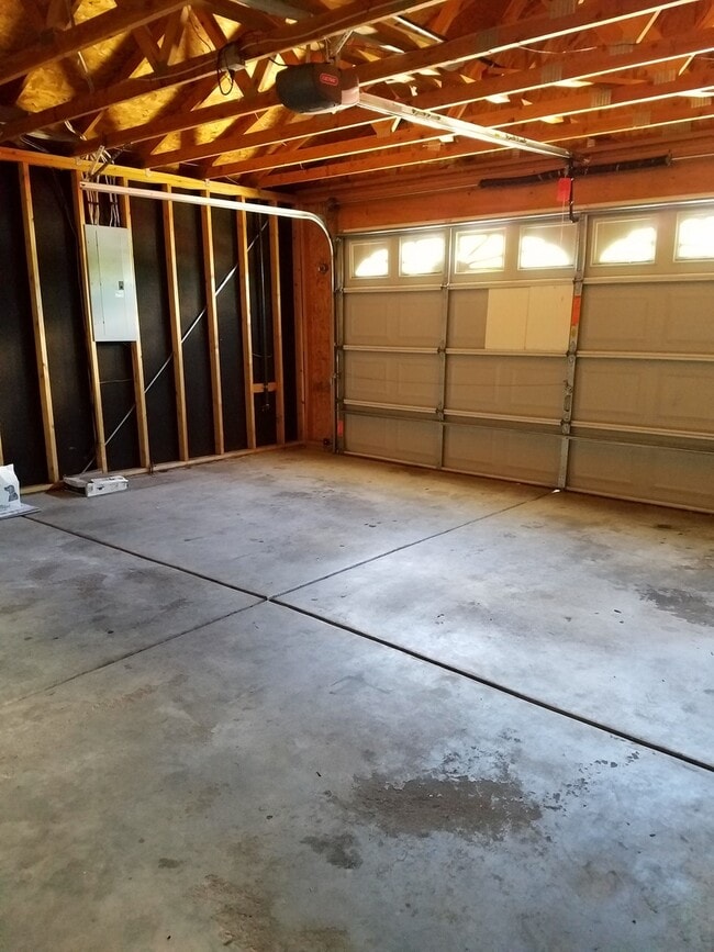 Building Photo - 4701 Cottage Ln