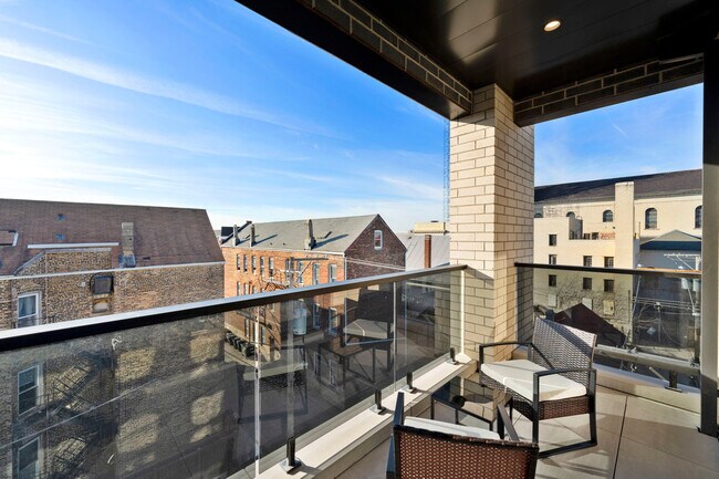Building Photo - 1606 S Ashland Ave