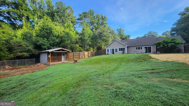 Building Photo - 135 Riverside Ct