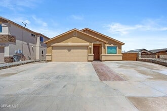 Building Photo - 14645 Spanish Point Dr