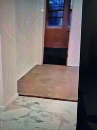 Building Photo - 605 Hegeman Ave