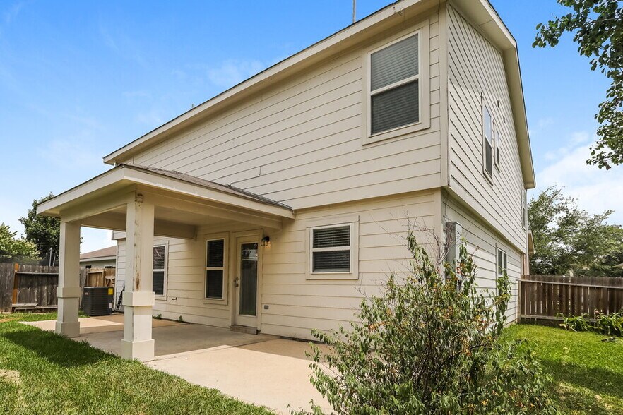 Building Photo - 29511 Legends Pine Ln