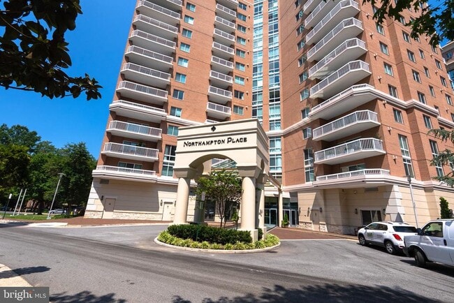 Building Photo - 3101 N Hampton Dr