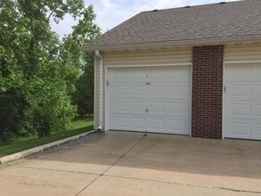 Building Photo - 1100 Kennesaw Ridge Rd