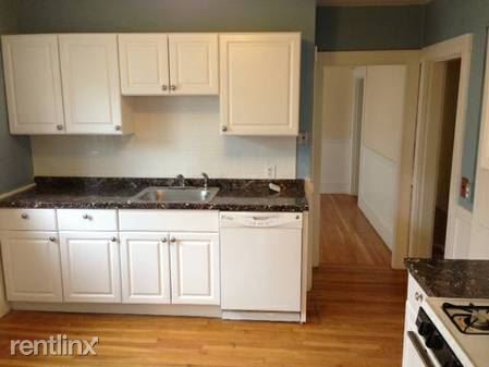 Building Photo - 76 Standish St