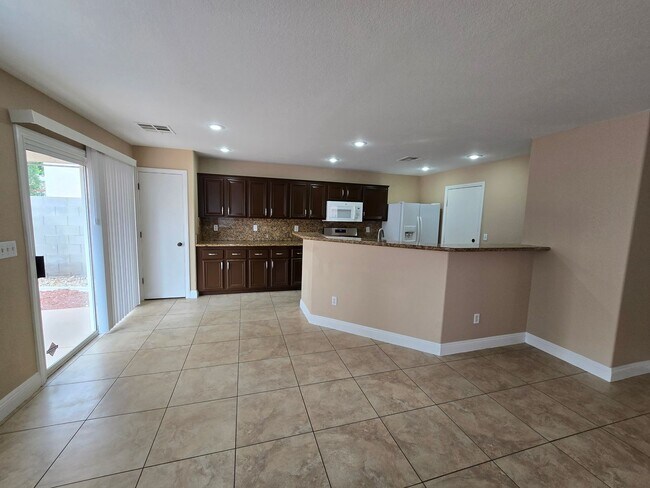 Building Photo - 4 Bedroom Rhodes Ranch Home for Rent
