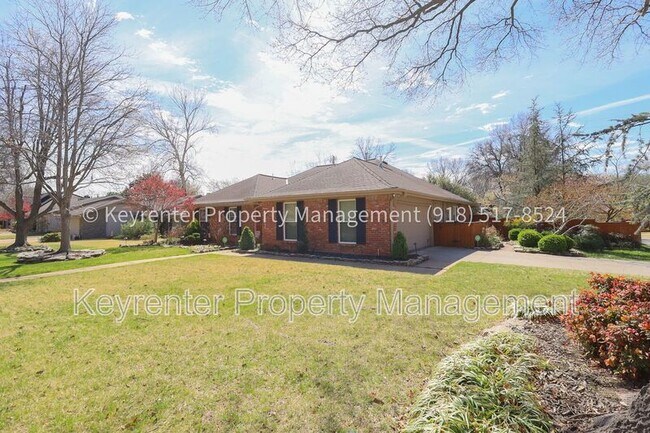 Building Photo - 3702 E 85th Pl