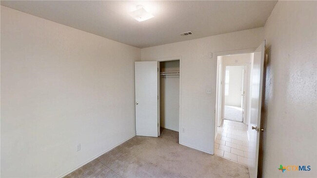 Building Photo - 1815 Liberty Hill Dr