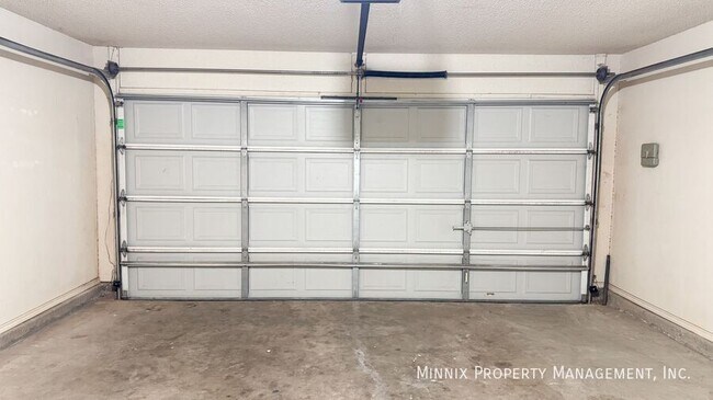 Building Photo - 10604 Boston Ave