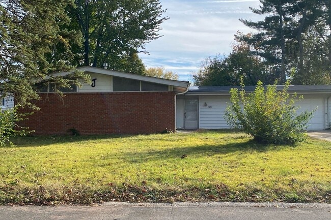 Building Photo - 2280 Cherry Ln